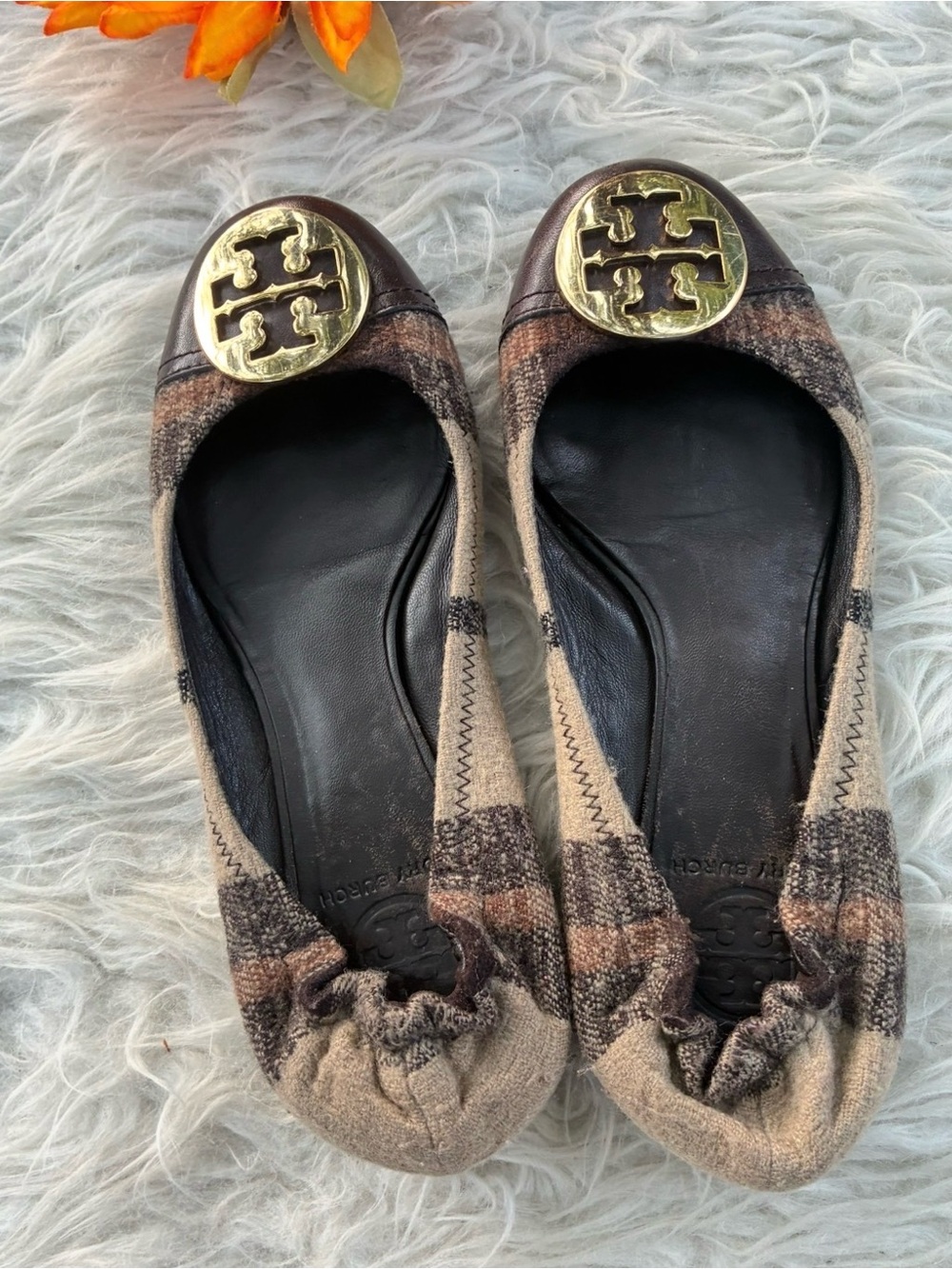 🌺Tory Burch Brown Plaid Ballet Flats with Gold Logo🌺
